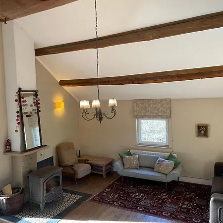 La Bruyere Du Coq Stables * Sart-Dames-Avelines